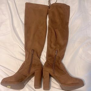 NWOT suede thigh high heels Giani Bini women's sz9M brown